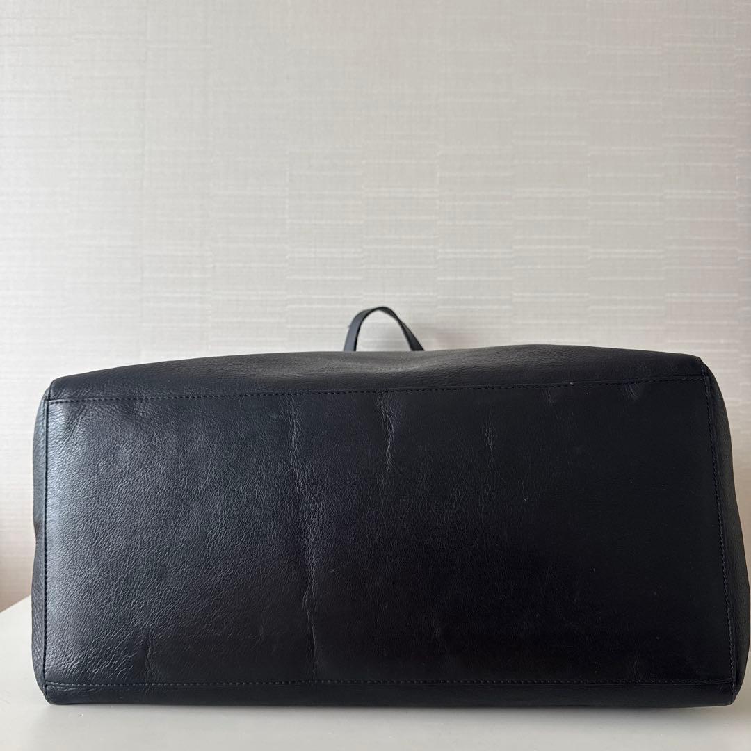 BALENCIAGA ブラックレザートートバッグ