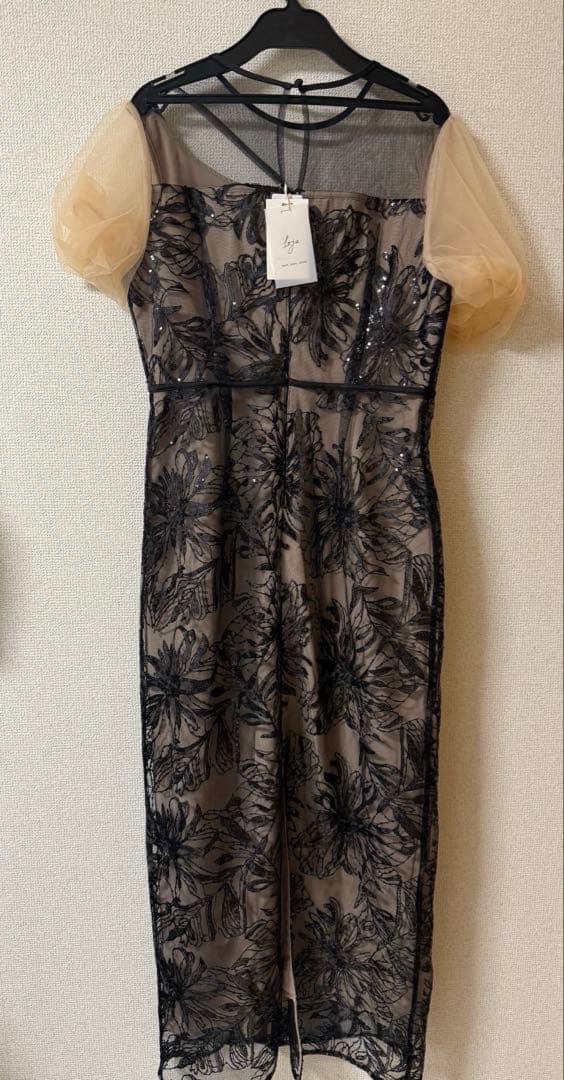 期間限定値下げ‼️新品LEJA アシメントリーシアーフラワードレスワンピース　M