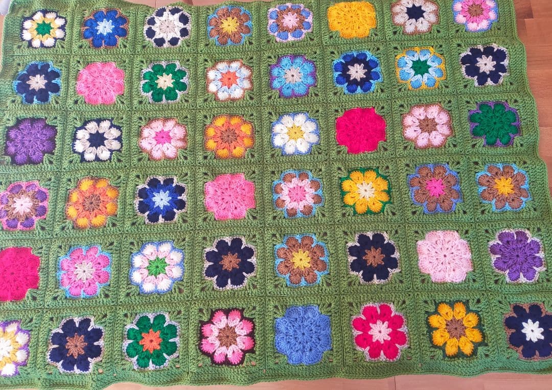 モチーフ編みブランケット、マルチカバー 125cm×95cm