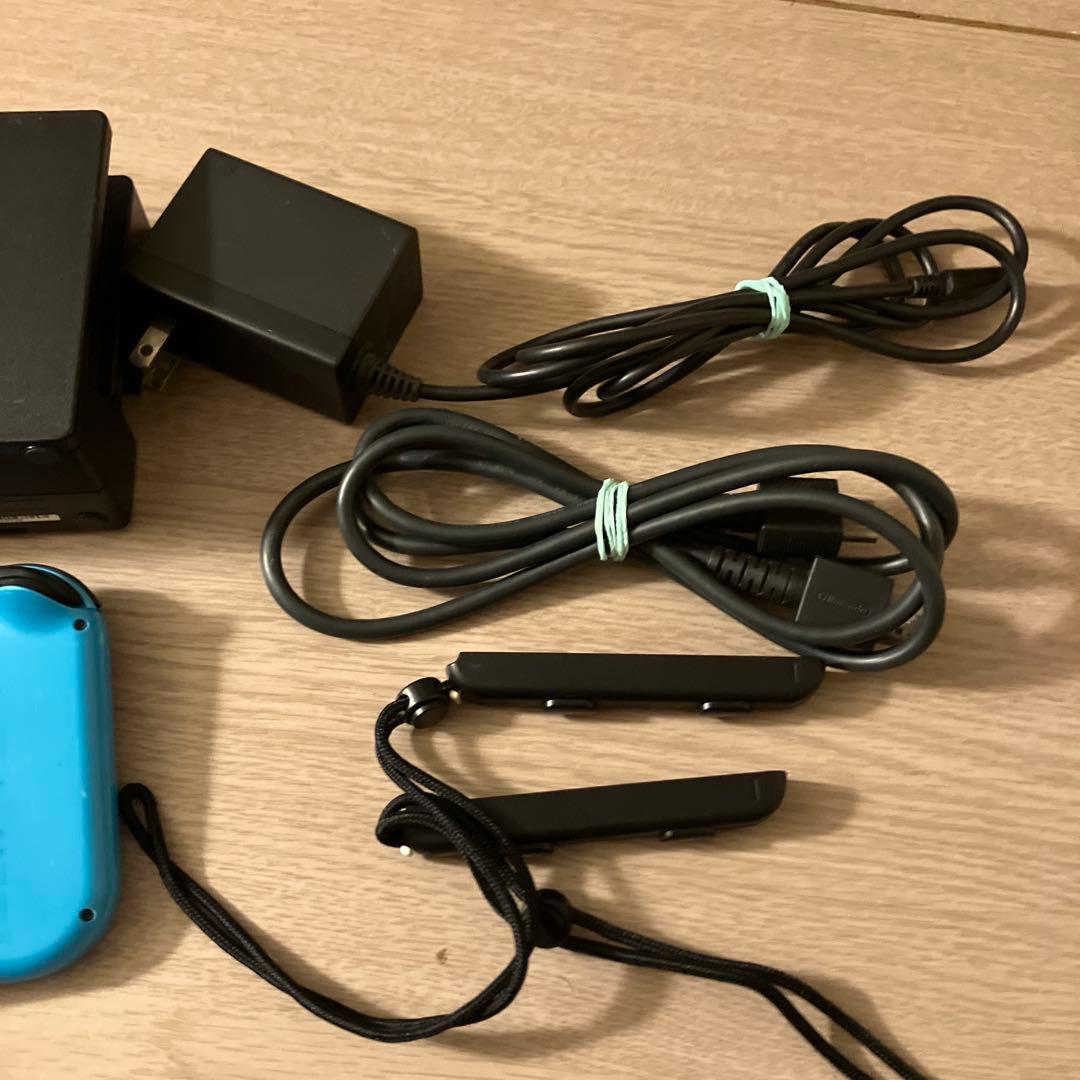 Nintendo Switch 本体 青/赤 Joy-Con付き　旧型