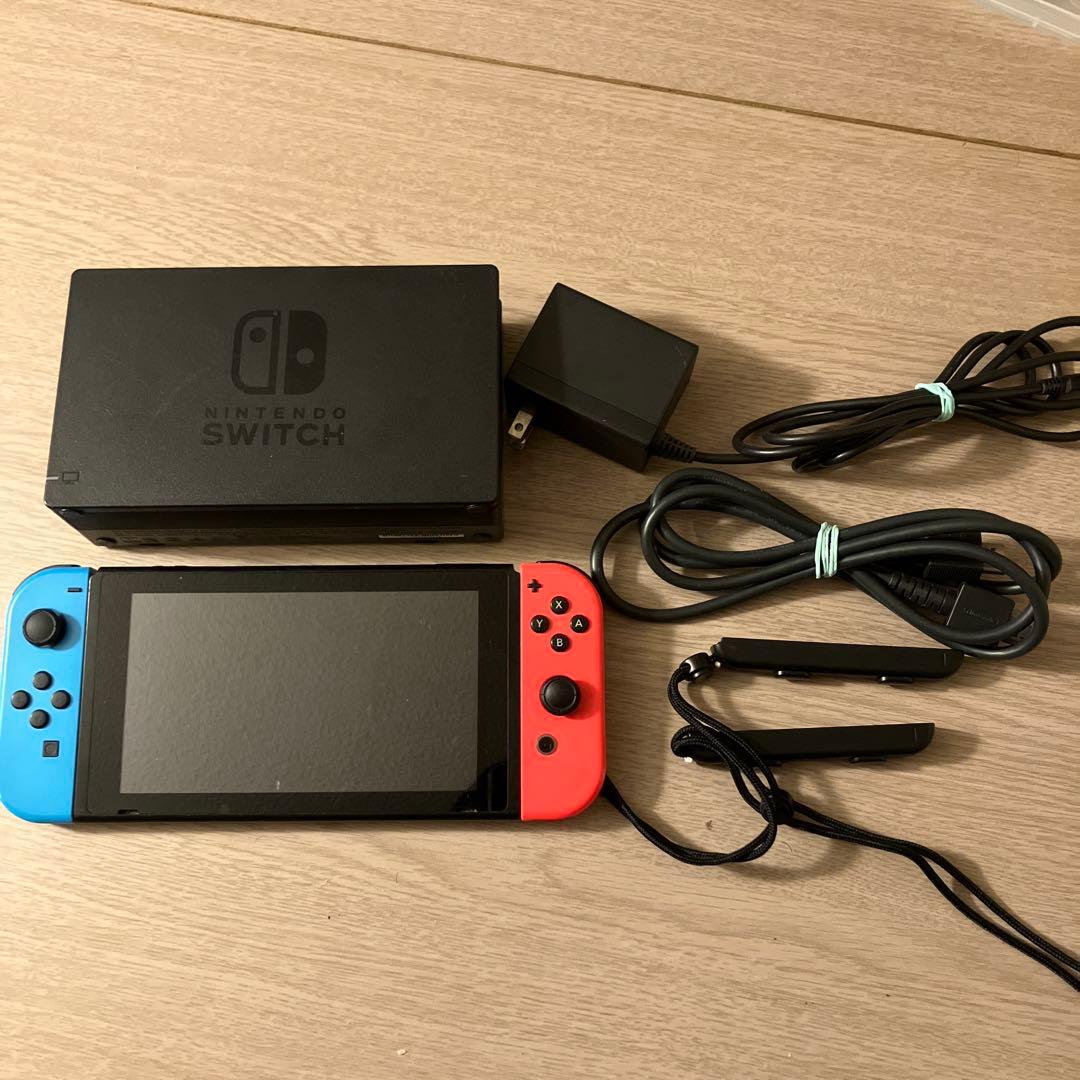 Nintendo Switch 本体 青/赤 Joy-Con付き　旧型