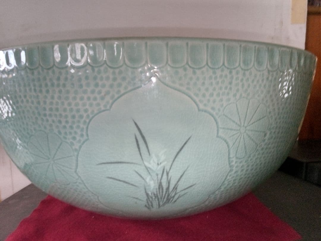 大型　青磁　睡蓮鉢　水鉢
