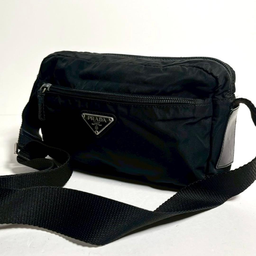【美品】プラダ ミニ カメラバッグ ショルダーバッグ テスートナイロン 黒色