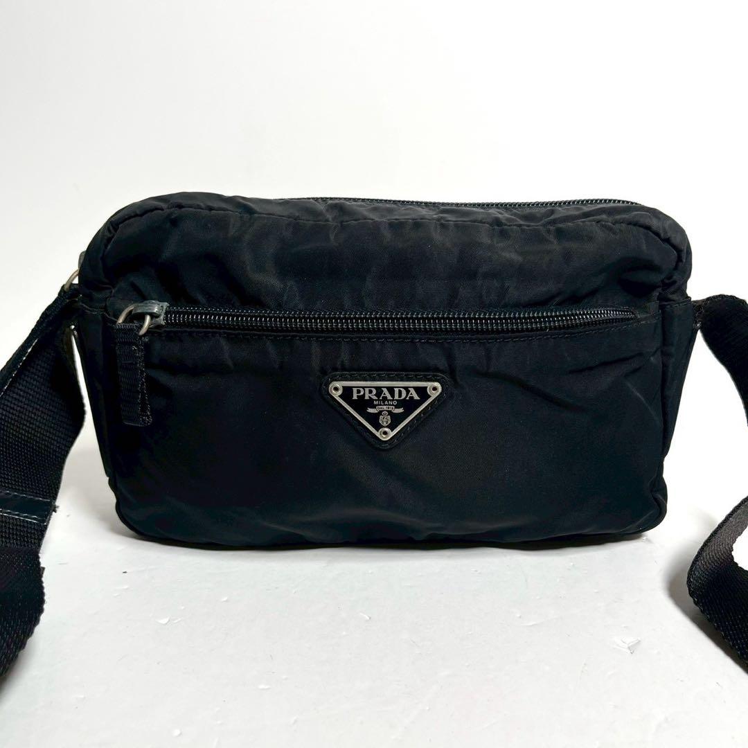 【美品】プラダ ミニ カメラバッグ ショルダーバッグ テスートナイロン 黒色