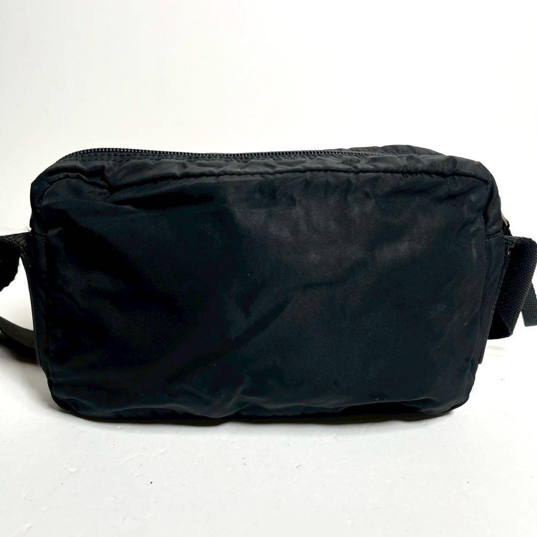 【美品】プラダ ミニ カメラバッグ ショルダーバッグ テスートナイロン 黒色