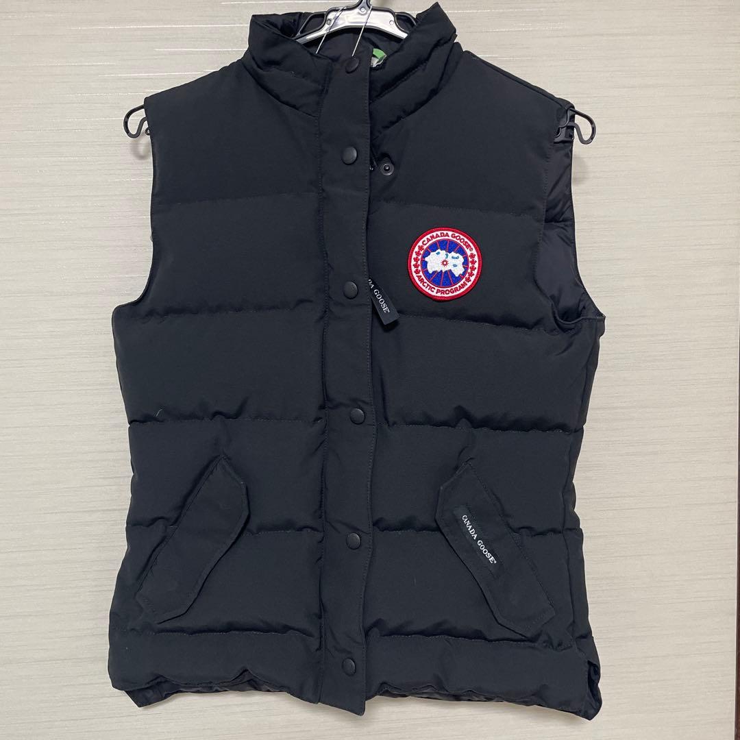   カナダグース　ブラック　ダウンベスト　レディース