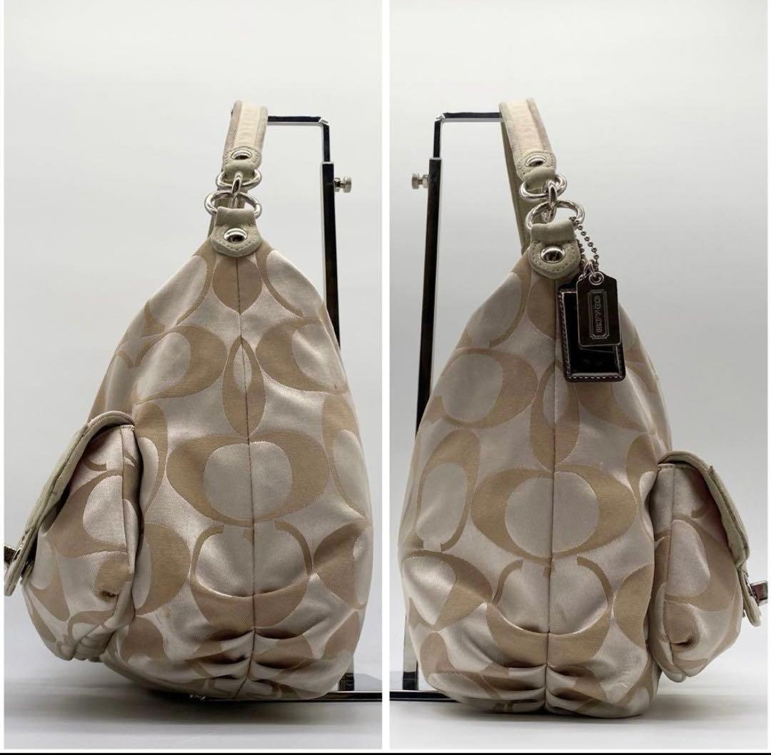 〇251047 コーチ ポピー シグネチャー ショルダーバック　18350