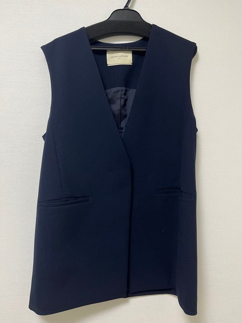 もこ　ユナイテッドアローズ　ダブルクロス ミドルベスト