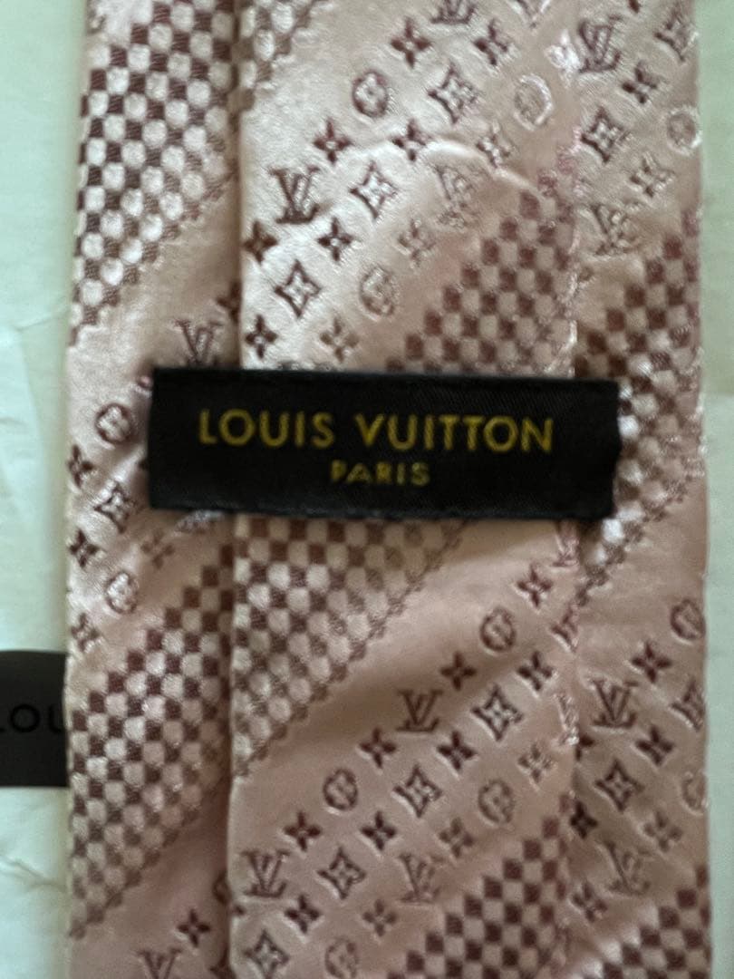 超メルカリ市特価★LOUIS VUITTON ネクタイ 箱なし★ピンク系