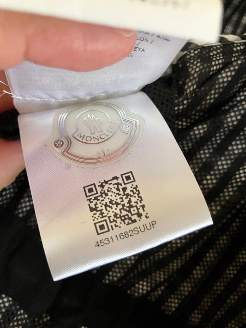 MONCLER フード付きギンガムチェック柄ジャケット　スプリングコート