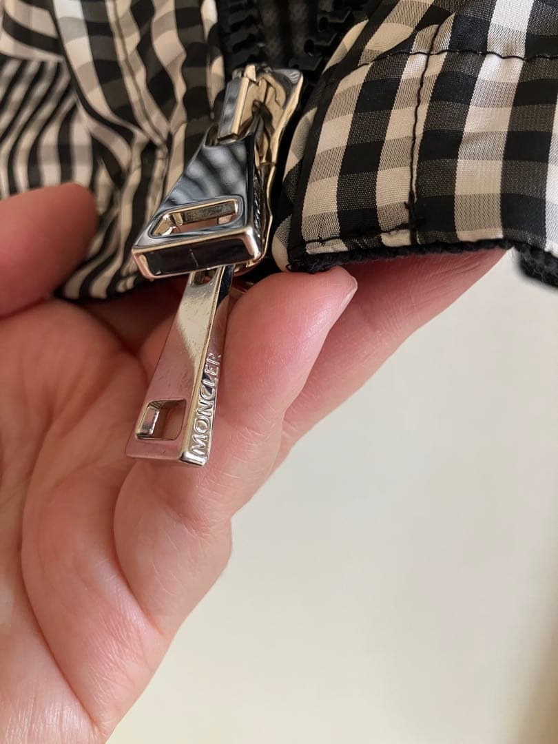 MONCLER フード付きギンガムチェック柄ジャケット　スプリングコート