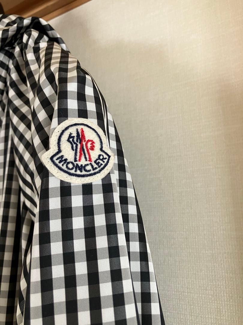MONCLER フード付きギンガムチェック柄ジャケット　スプリングコート