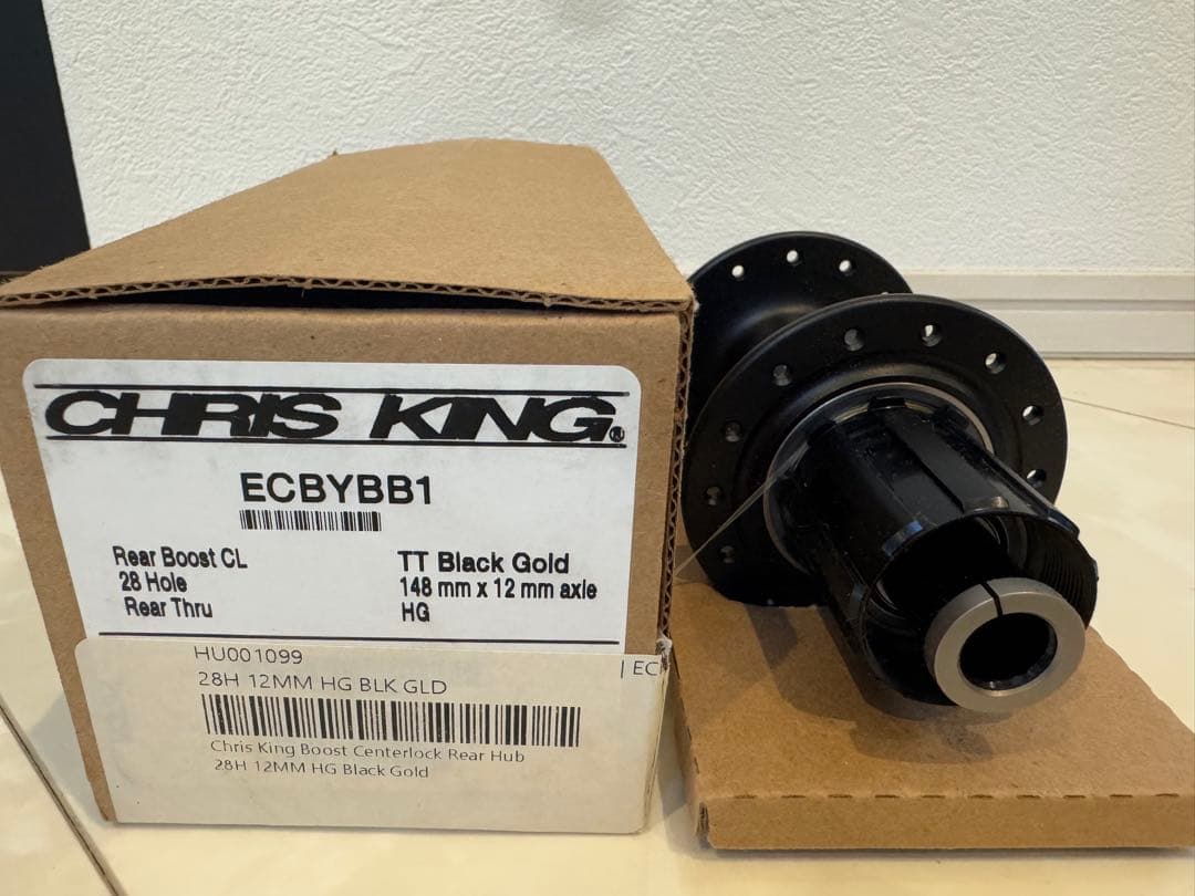 CHRIS KING リアハブ ECBYBB1 28穴 148mm x 12mm