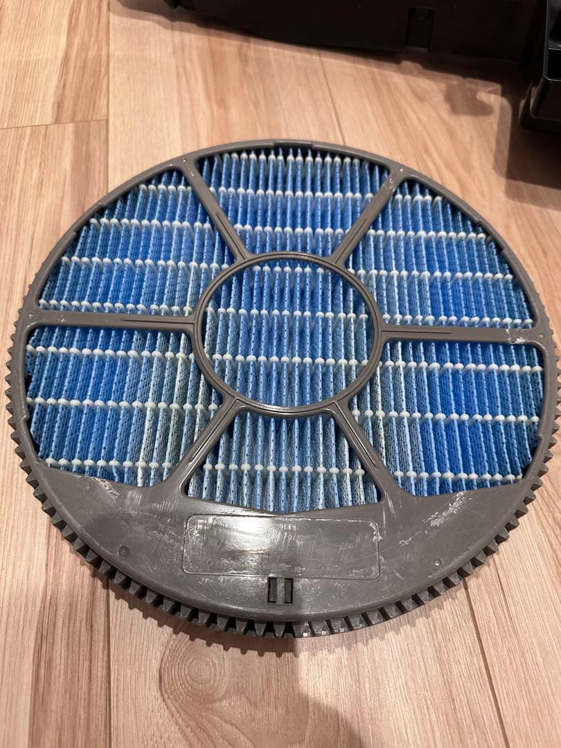 【美品】SHARP シャープ 除加湿空気清浄機 KC-HD70-W