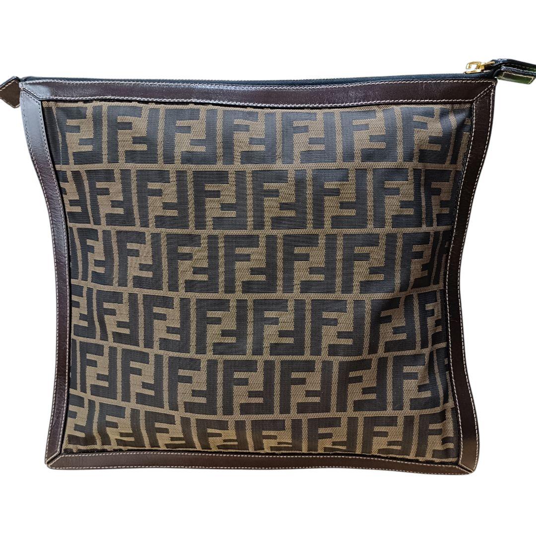 FENDI フェンデ クラッチバッグ ズッカ柄 キャンバス×レザー