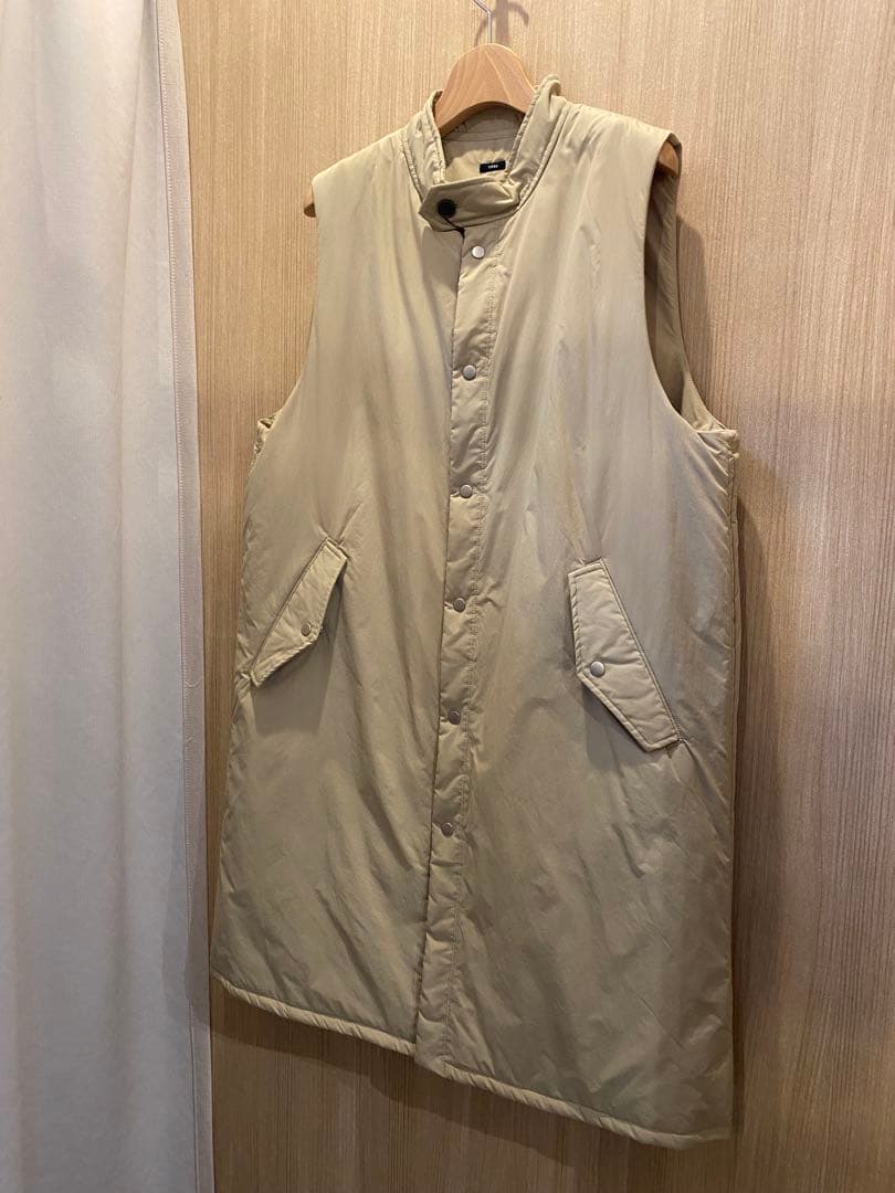 ナイロンキルティングスタンドカラーロングベスト