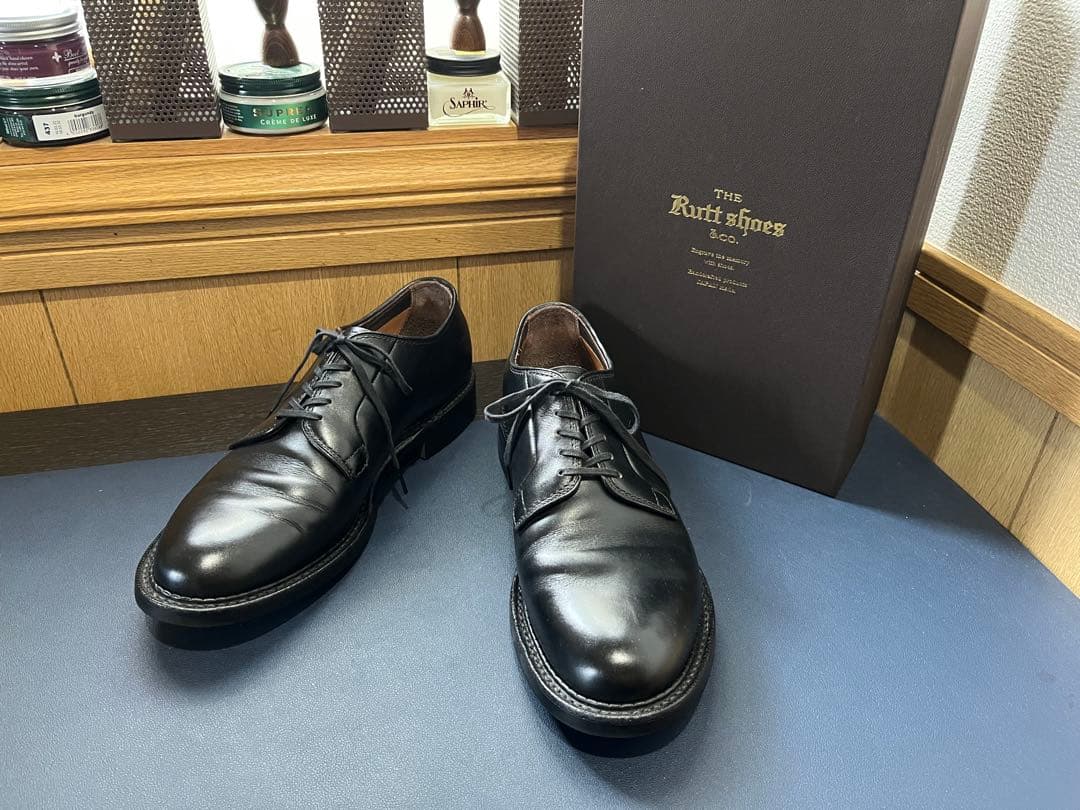 ★★★【美品】【箱付】THE RUTT SHOES MILES US9D