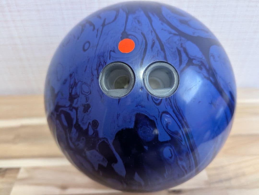 今日限定セール　ベノムショック　ボウリングボール　15P サムレス　MOTIV