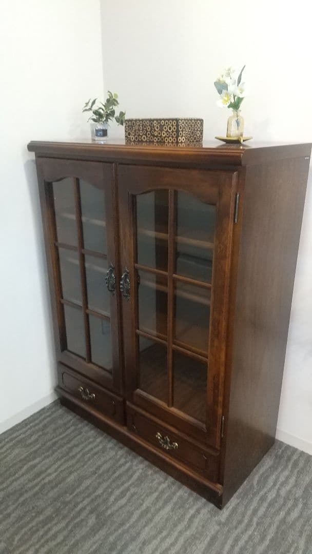 karimoku キャビネット ガラス扉付き