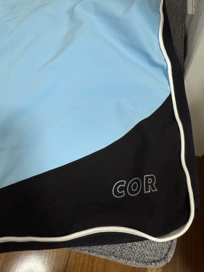 COR APL サーフパンツ Sサイズ 水色/黒