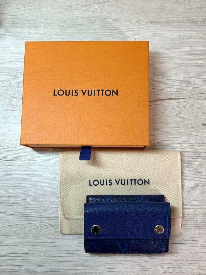 美品　ルイヴィトン ディスカバリーコンパクト タイガラマ 折り財布 ブルー