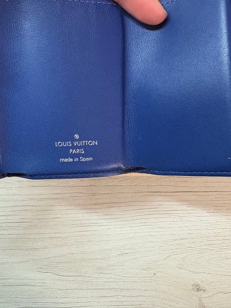 美品　ルイヴィトン ディスカバリーコンパクト タイガラマ 折り財布 ブルー