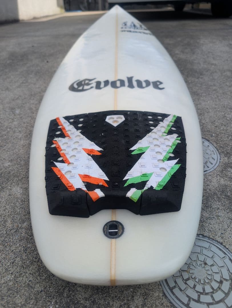 格安　EVOLVE サーフボード　5'10