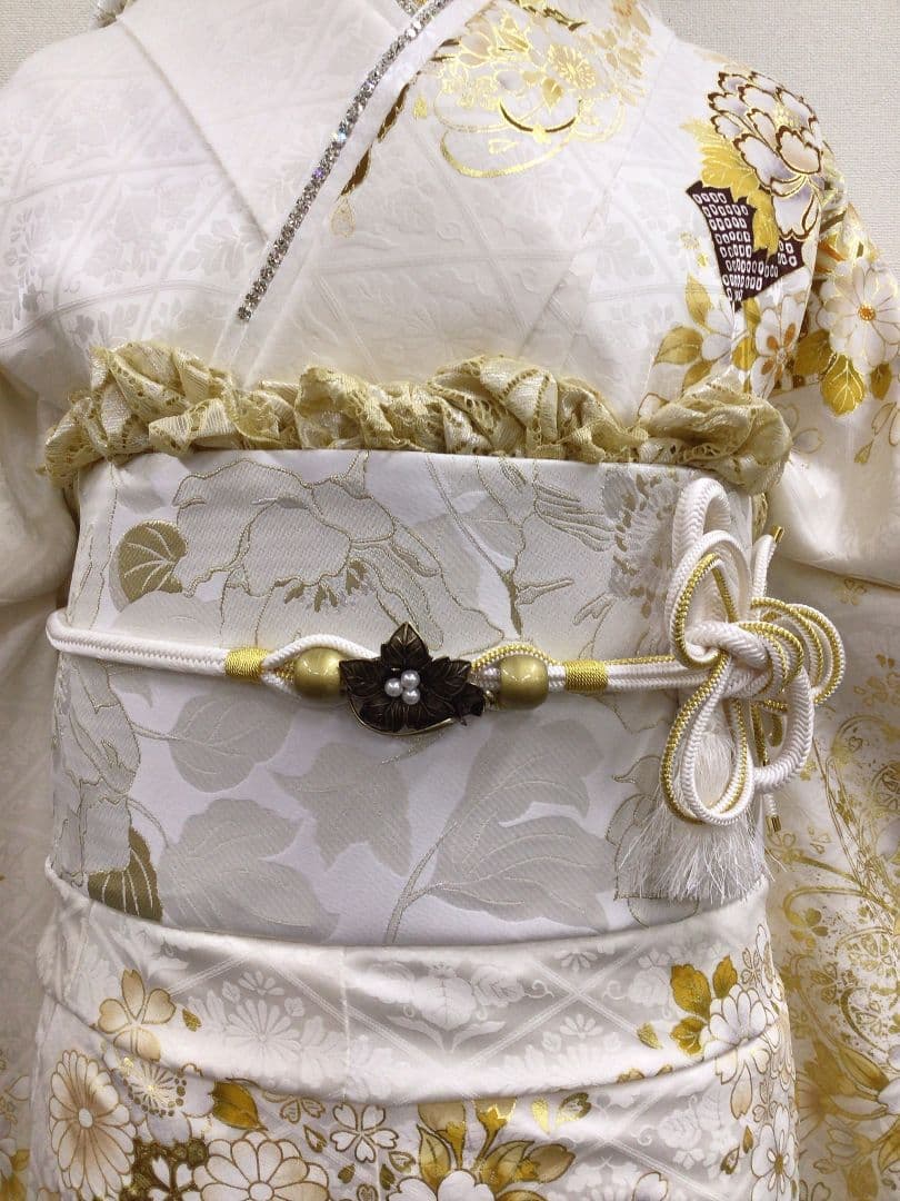 【157~170センチぐらいの方が適応サイズ】振袖フルセット　白×金と緑