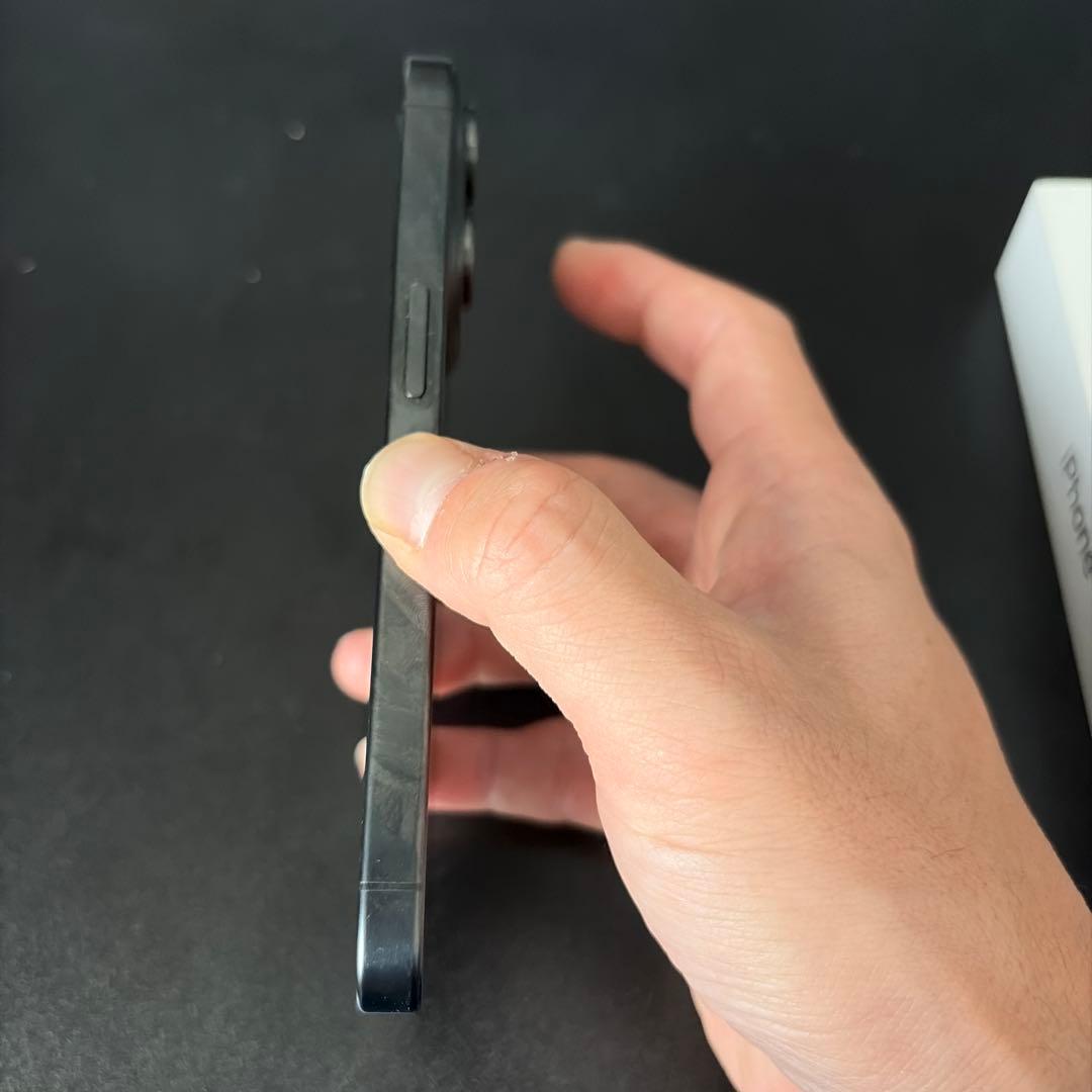 ARMedia【美品】iPhone15pro