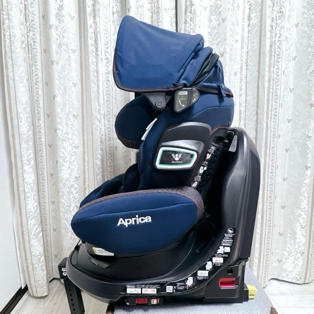 【美品】ISOFIX アップリカ チャイルドシート フラディアグロウ ネイビー