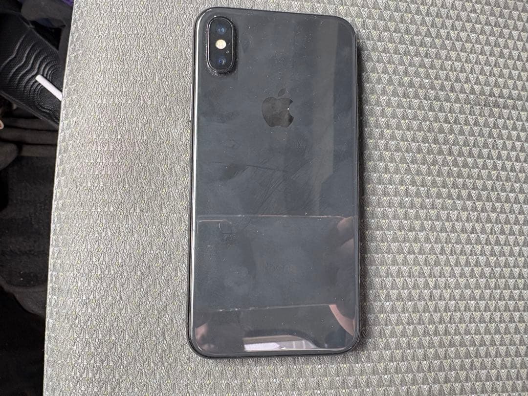 iPhoneX 256GB スペースグレイ　バッテリー残量83%