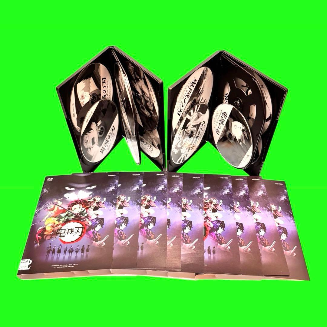 ケース付　鬼滅の刃　竈門炭治郎 立志編劇場版 無限列車　DVD 全12巻セット