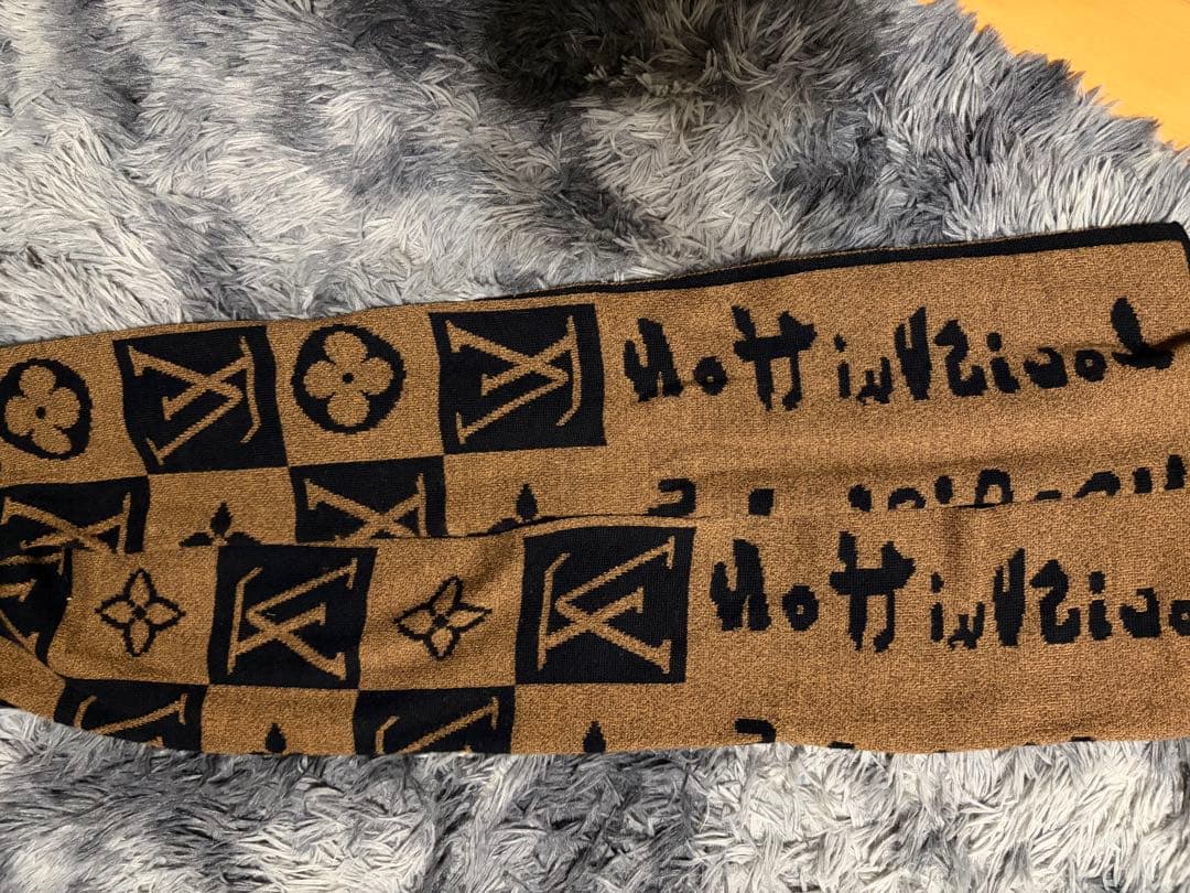 Louis Vuitton ロゴマフラー ブラウン/ブラック