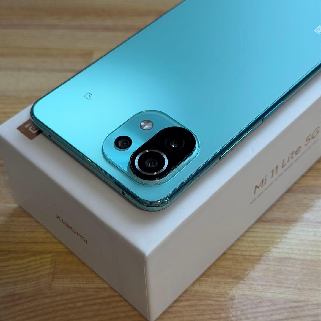 【美品】Xiaomi Mi 11 Lite 5G ミントグリーン SIMフリー