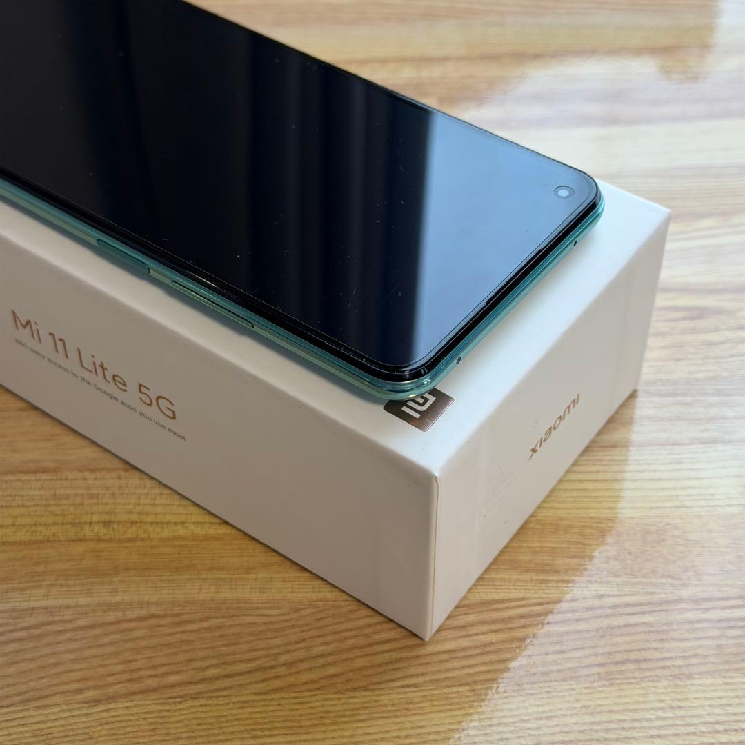 【美品】Xiaomi Mi 11 Lite 5G ミントグリーン SIMフリー