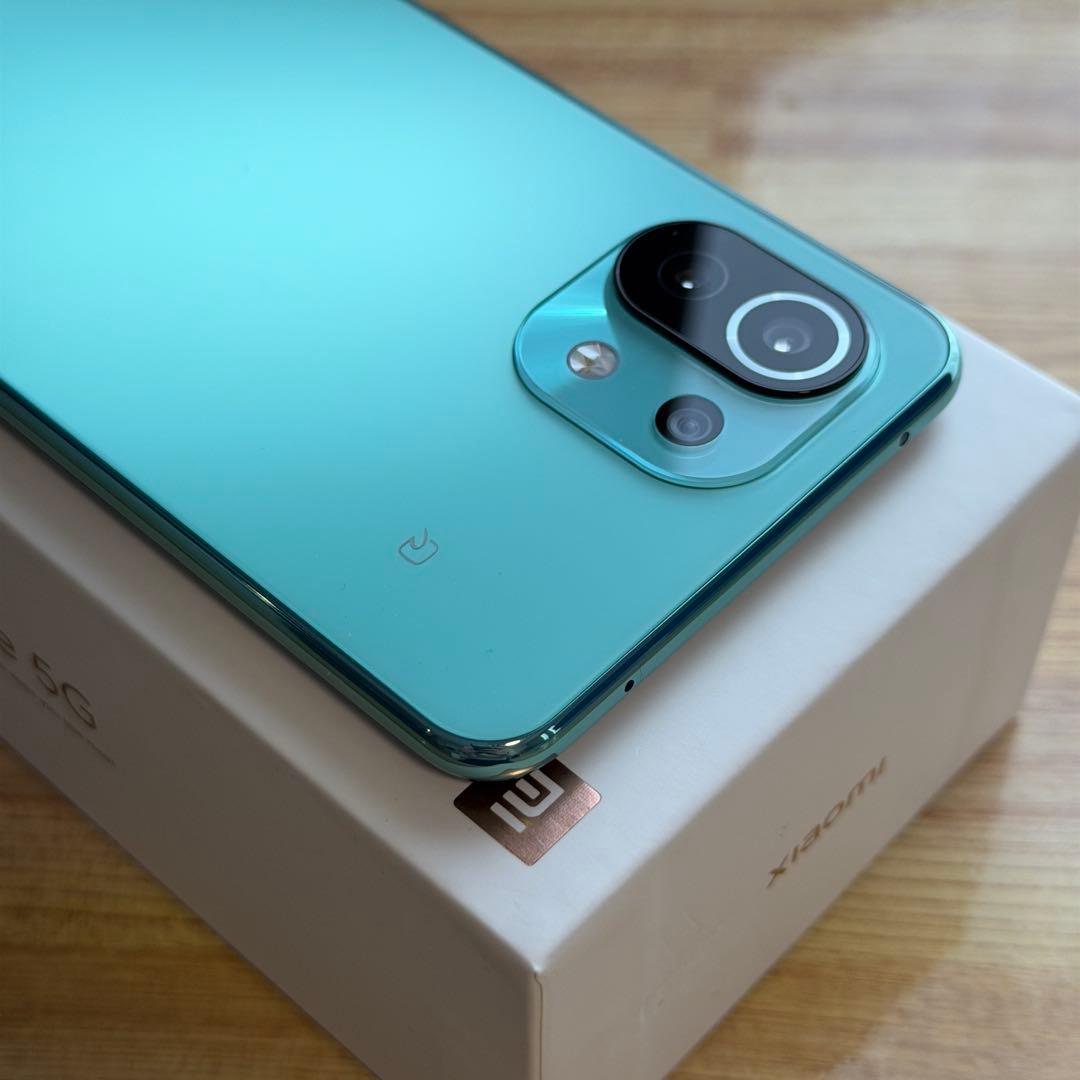 【美品】Xiaomi Mi 11 Lite 5G ミントグリーン SIMフリー