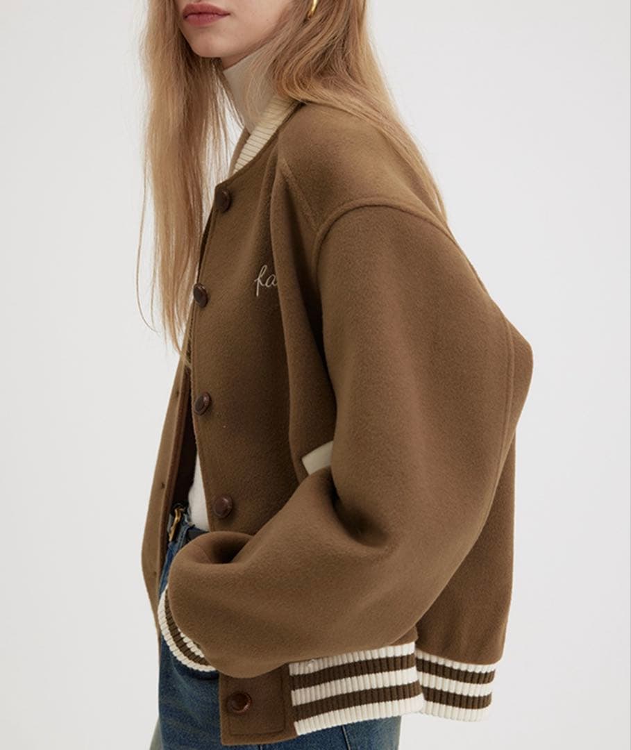 新品　定価28,980円　Fano Studios フロントロゴスタジャン