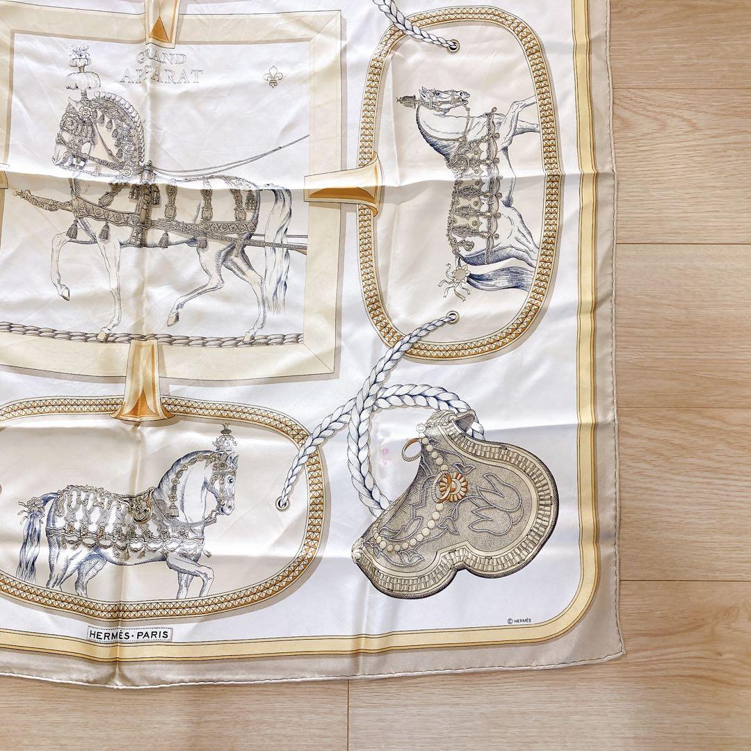 HERMES エルメス　スカーフ　シルク　カレ90 盛装の馬　ベージュ　正規品