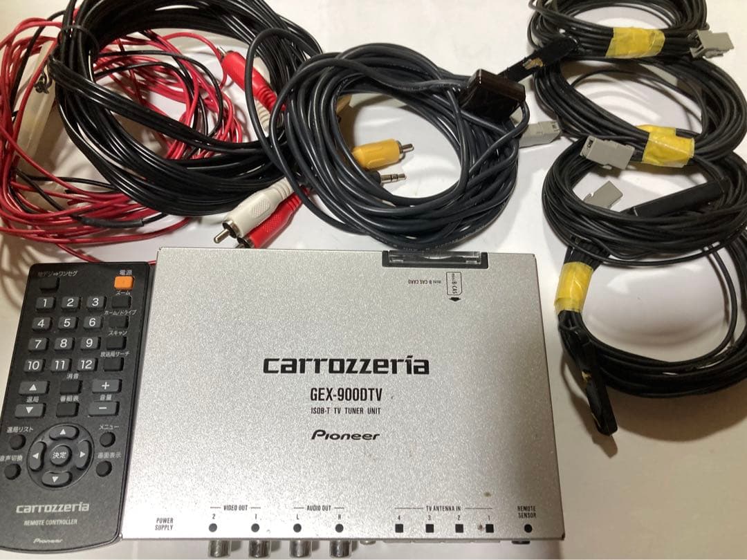 カロッツェリア　車載4✖︎4地デジチューナー
