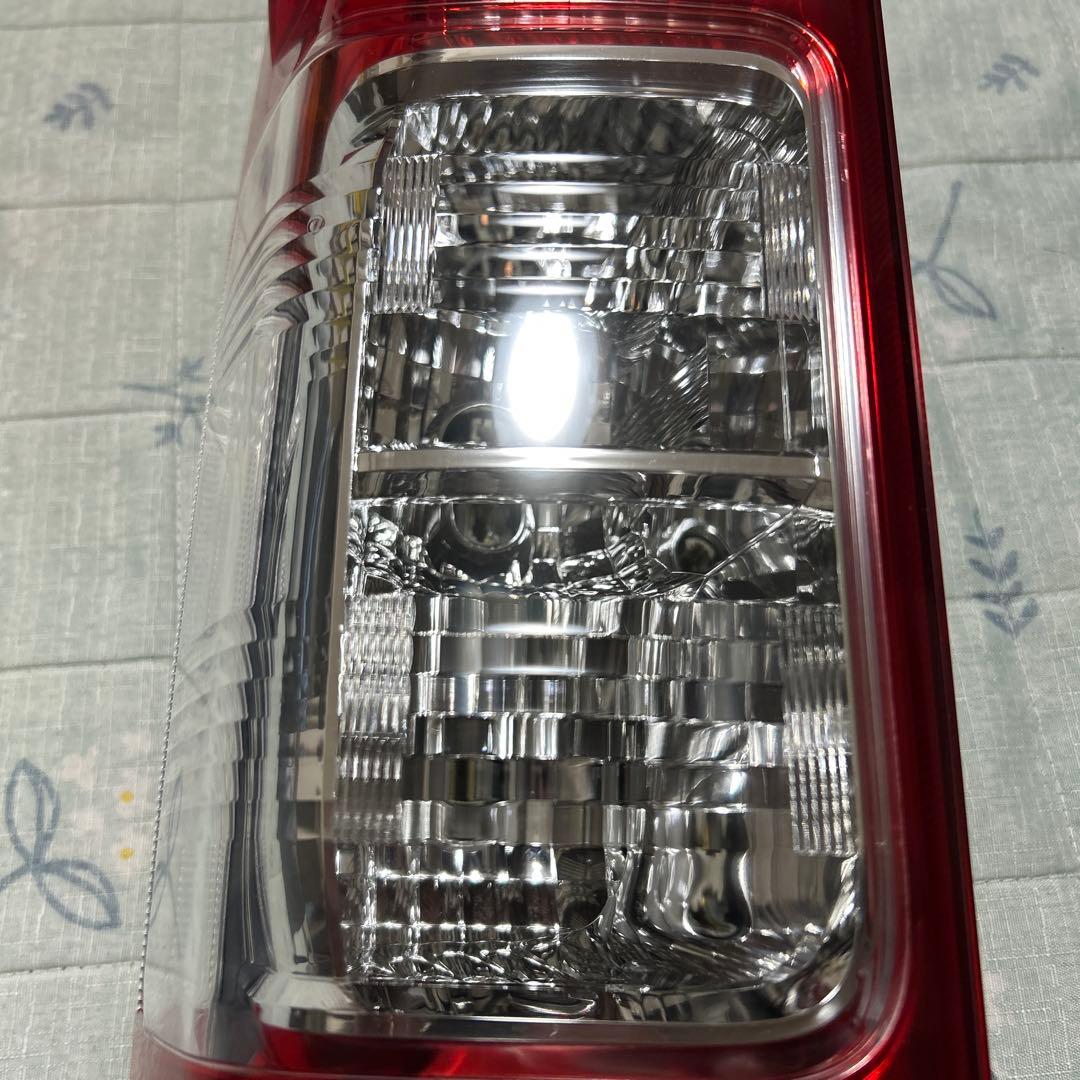 ［美品］ハイエース　トヨタ純正　左　助手席