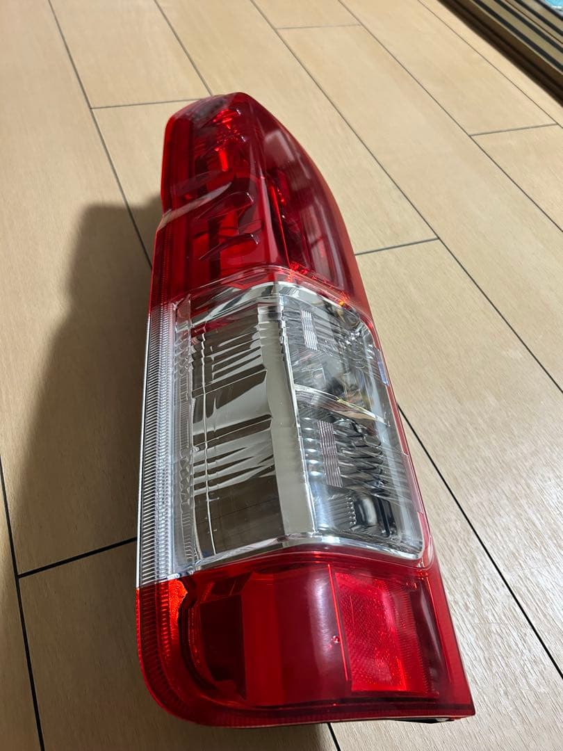 ［美品］ハイエース　トヨタ純正　左　助手席