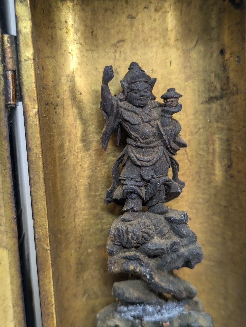 毘沙門天　念持仏　懐中仏　木彫　骨董　江戸時代　厨子　細密彫刻