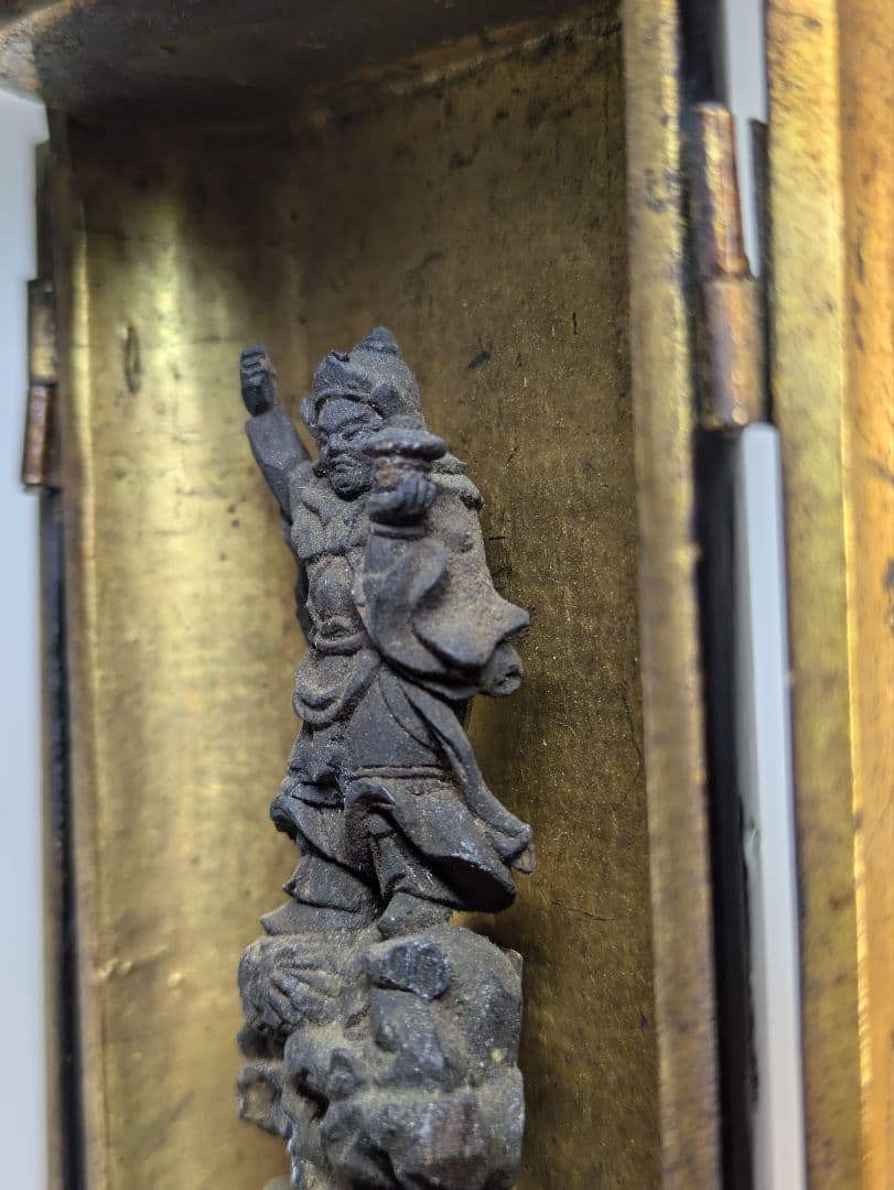 毘沙門天　念持仏　懐中仏　木彫　骨董　江戸時代　厨子　細密彫刻