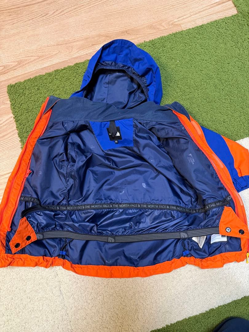 100サイズ　ノースフェイス　スノーウエア上下