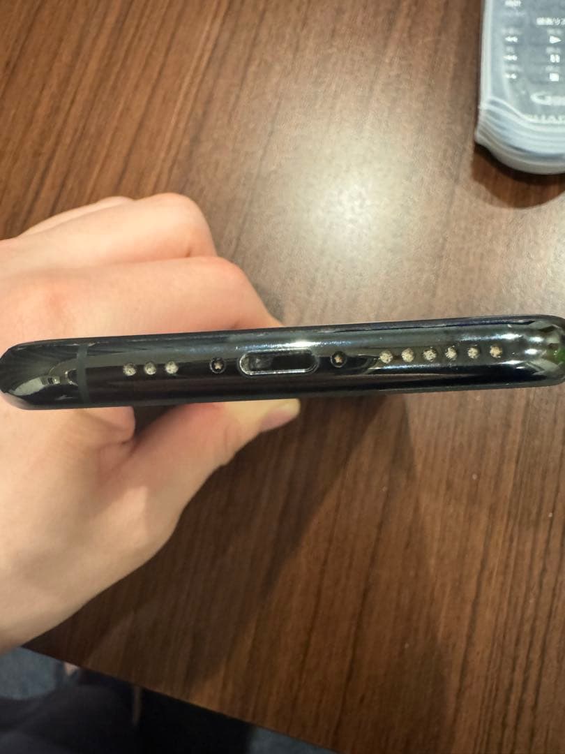 Apple iPhone 11 Pro64GBミッドナイトグリーン　SIMフリー