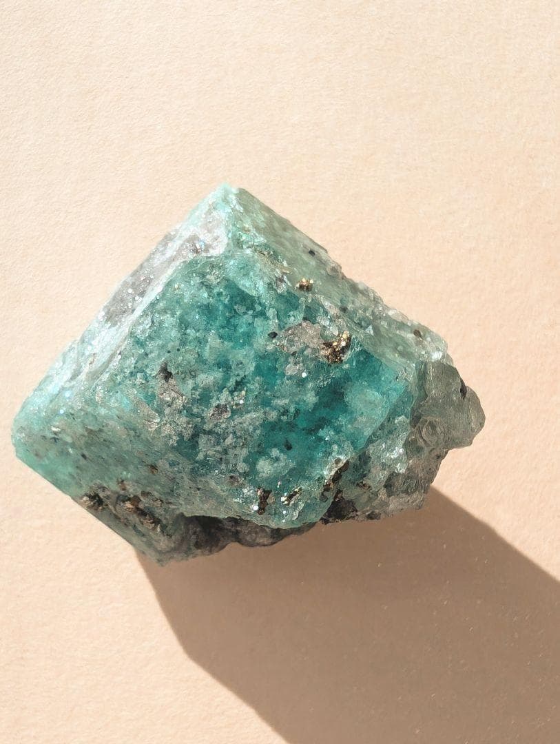 T*n様 コロンビア産 エメラルド ベリル パイライト 鉱物標本 原石