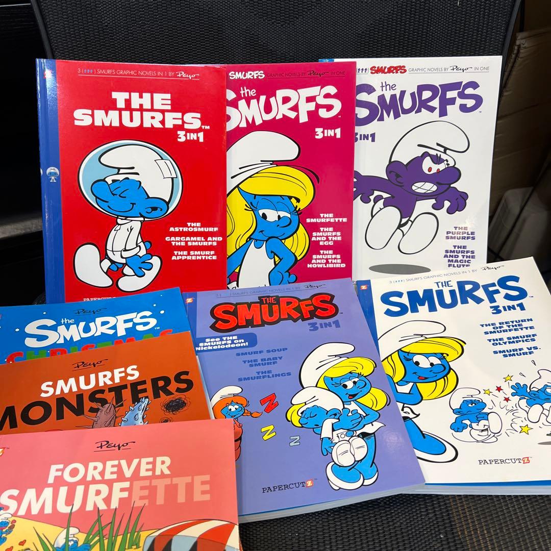 英語絵本　the Smurfs 3 in 1