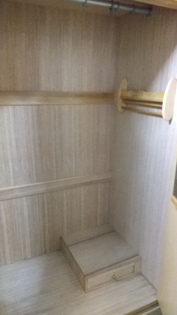 ゴールド桐製タンス ハンガーラック付き