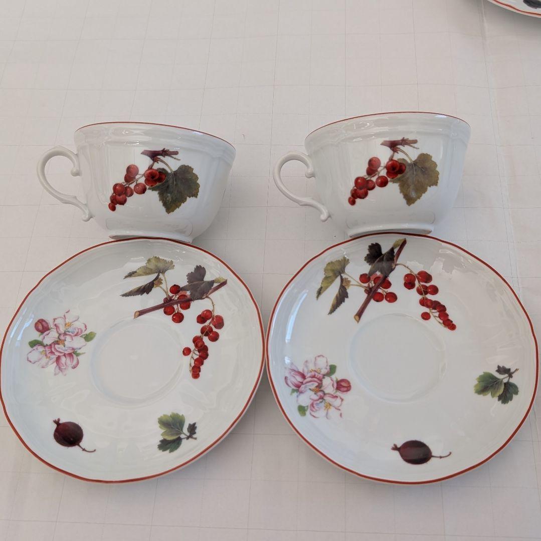リチャードジノリ　 秋の実柄カップ＆ソーサー、プレート、フルーツボールセット
