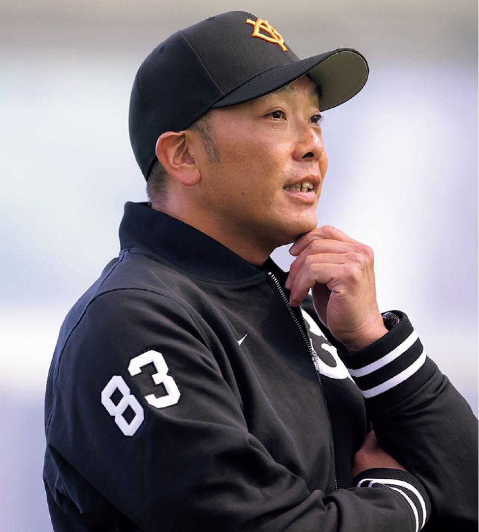 読売ジャイアンツナイキグランドコーチ2024